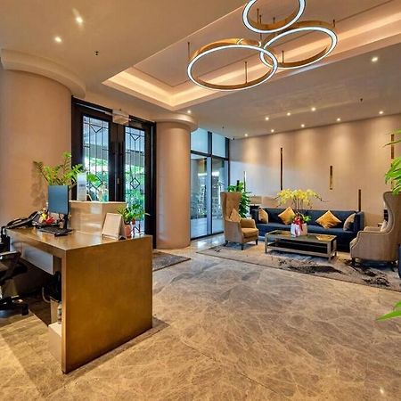 D1Mension 3Br Luxury Condo City Center In Dist 1 Хошимін Екстер'єр фото