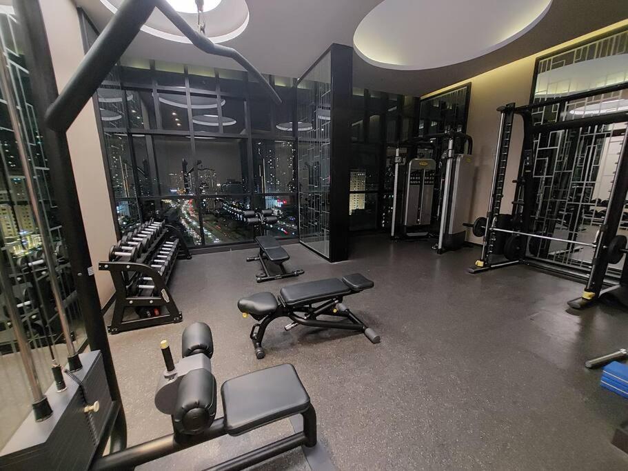 D1Mension 3Br Luxury Condo City Center In Dist 1 Хошимін Екстер'єр фото