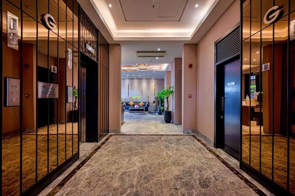 D1Mension 3Br Luxury Condo City Center In Dist 1 Хошимін Екстер'єр фото